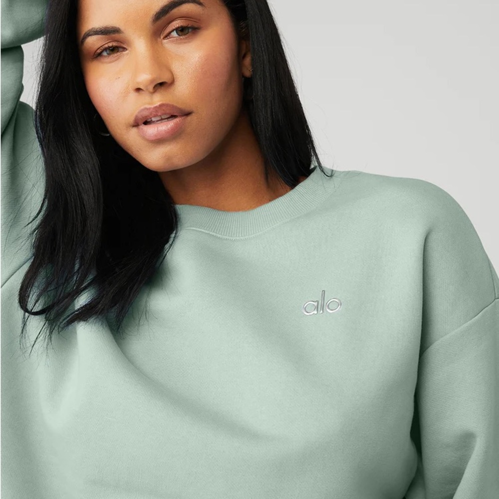 ALO Yoga Sage Green Crewneck Sweatshirt - Picture 2 of 4
